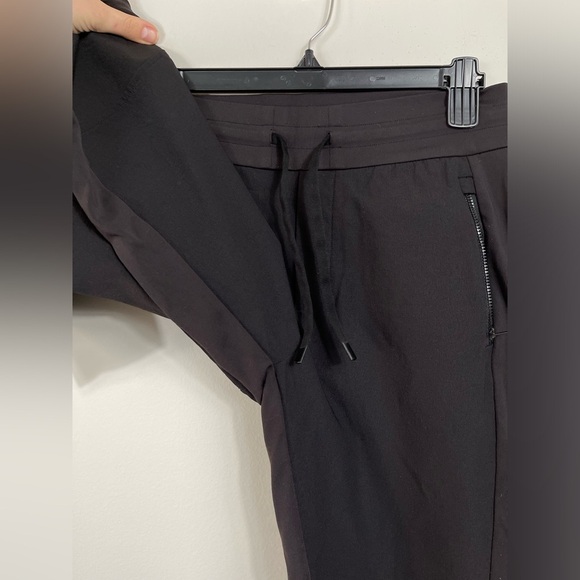 Athleta Headlands Hybrid Trek Jogger Pants Black Outdoor Hiking Travel Size 4 - Picture 7 of 13